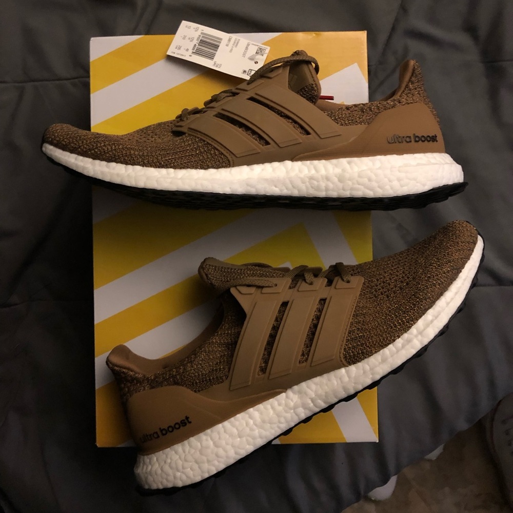 Adidas Ultraboost 4.0.